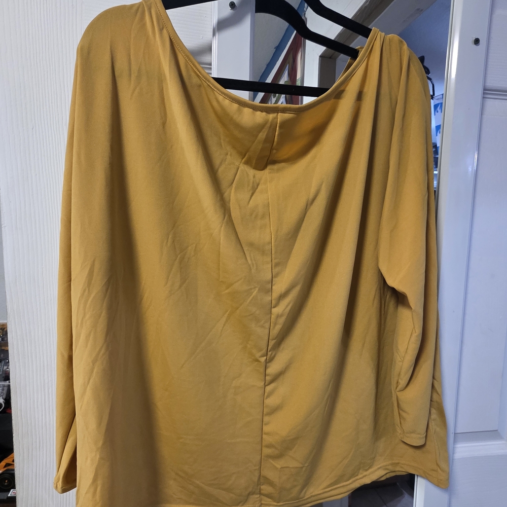 Shein Bundle - Picture 6 of 8